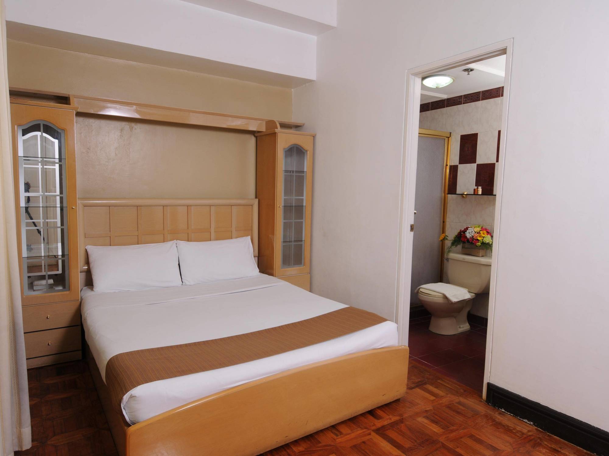Bsa Suites Makati City Dış mekan fotoğraf